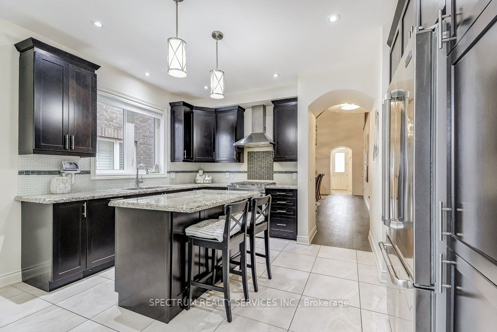 35 Chaumont Drive