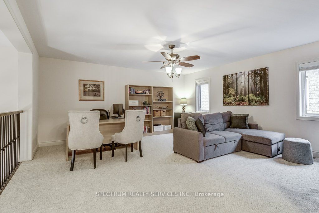 35 Chaumont Drive