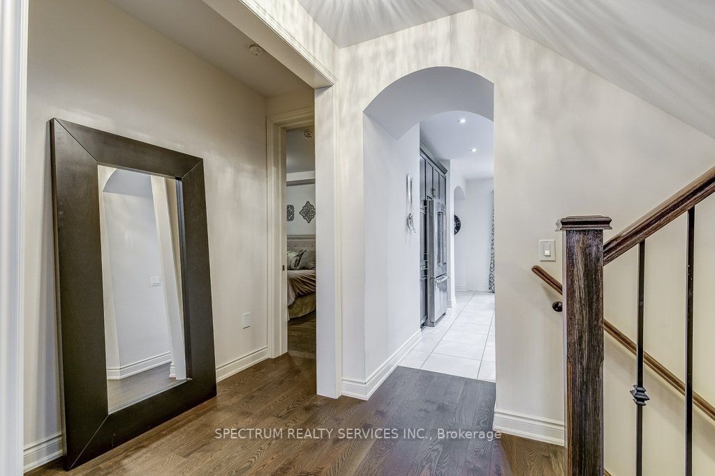 35 Chaumont Drive