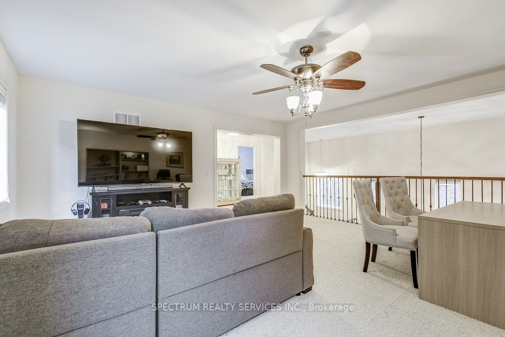 35 Chaumont Drive
