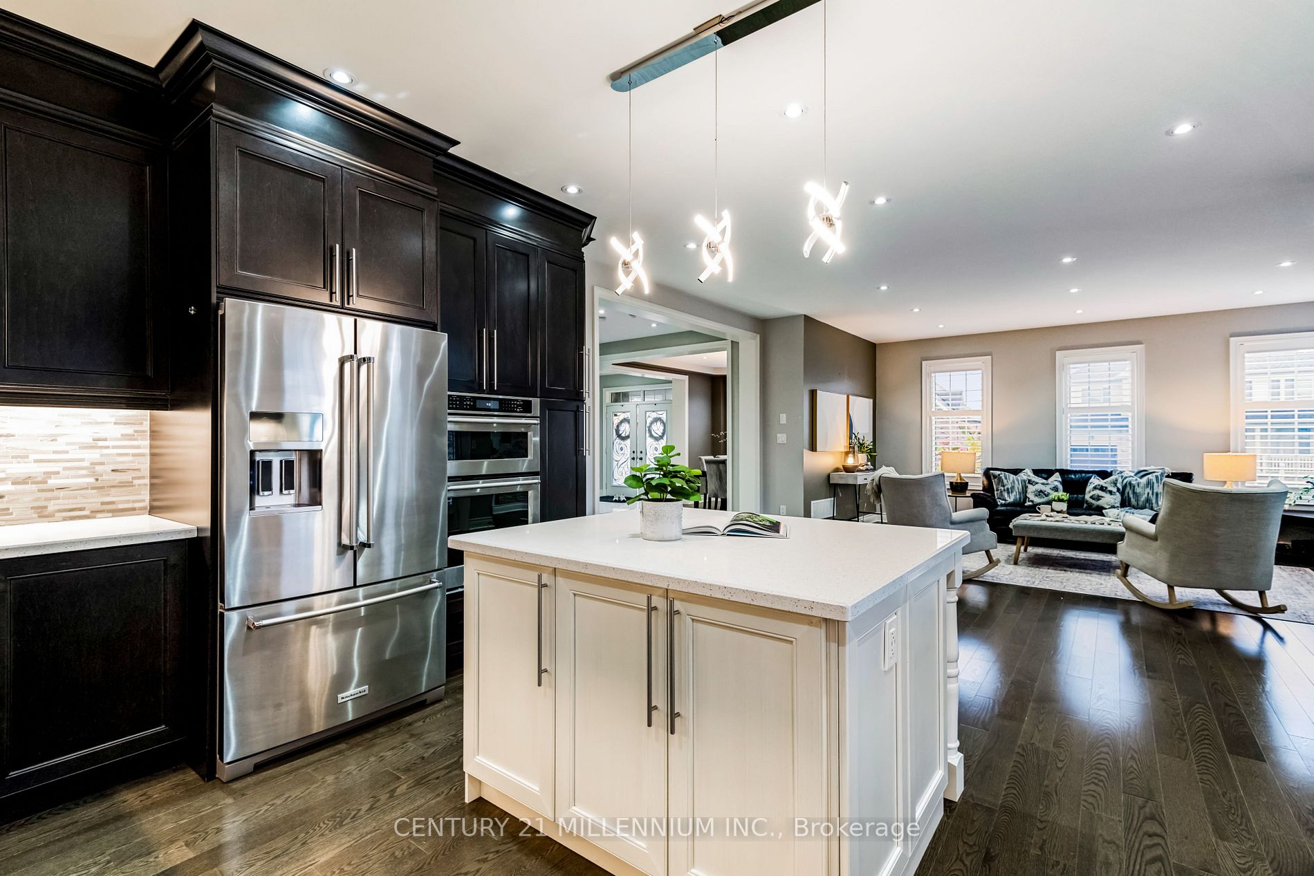 28 Mitchell Cres