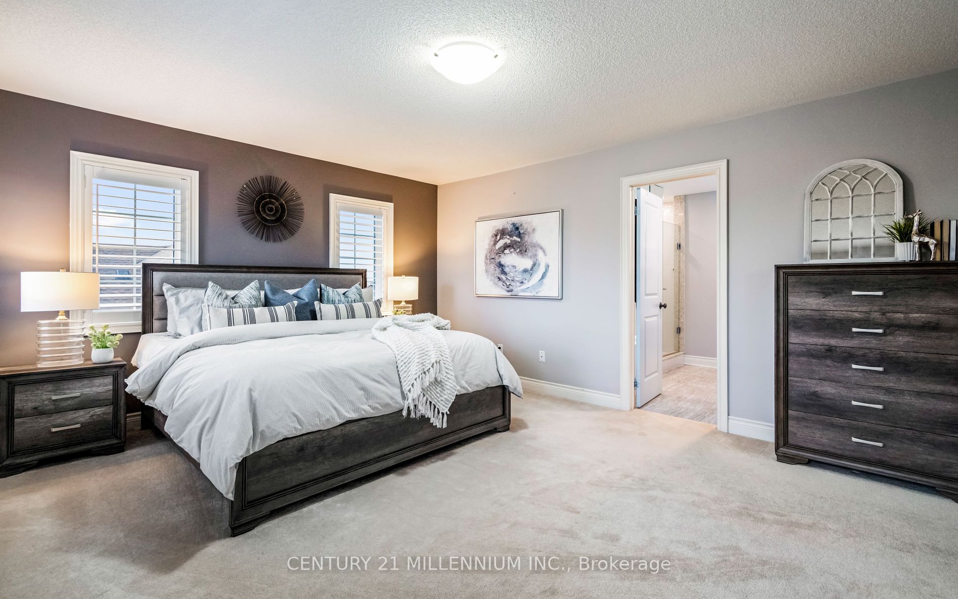 28 Mitchell Cres