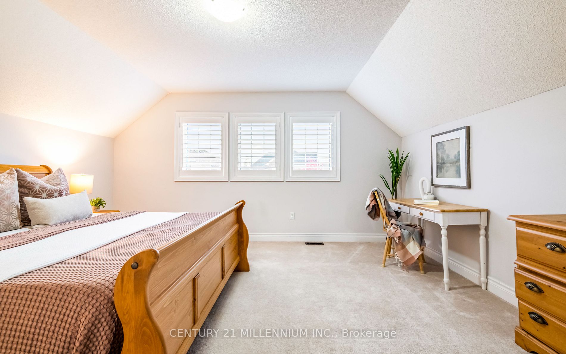 28 Mitchell Cres