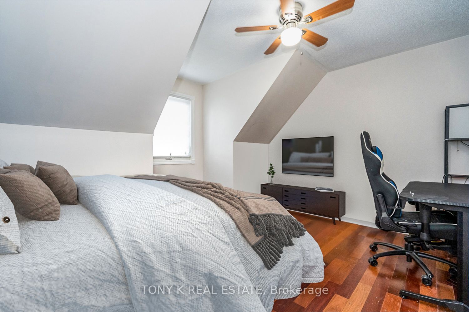 26 Hawthorne Rd