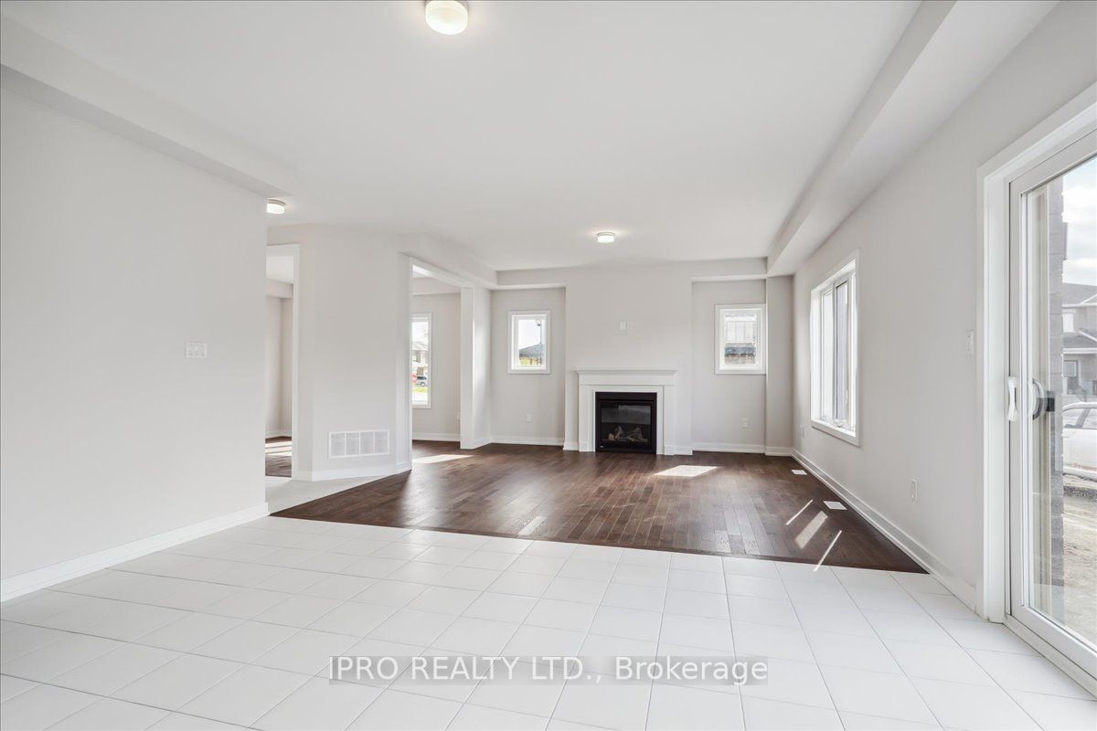 14 Butternet Dr E
