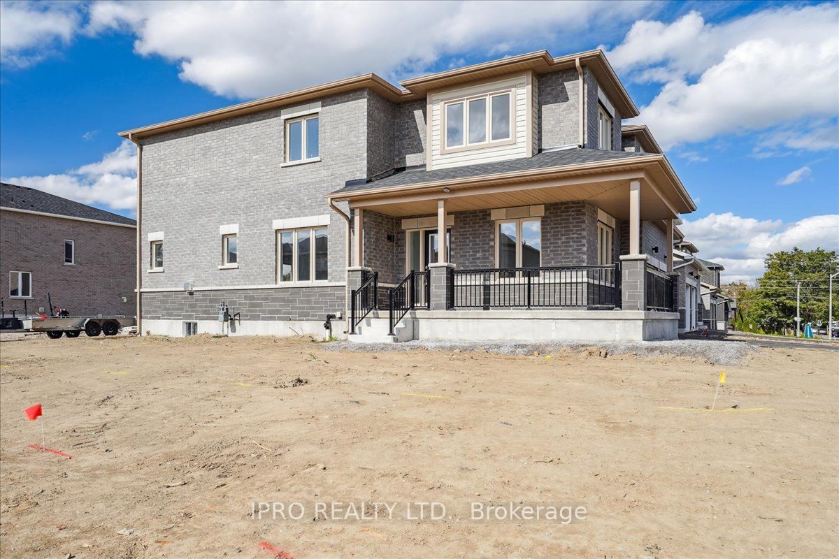 14 Butternet Dr E