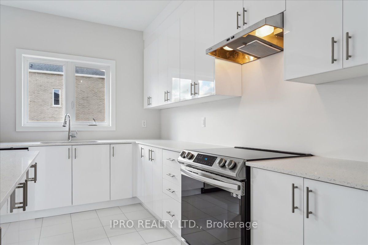 14 Butternet Dr E