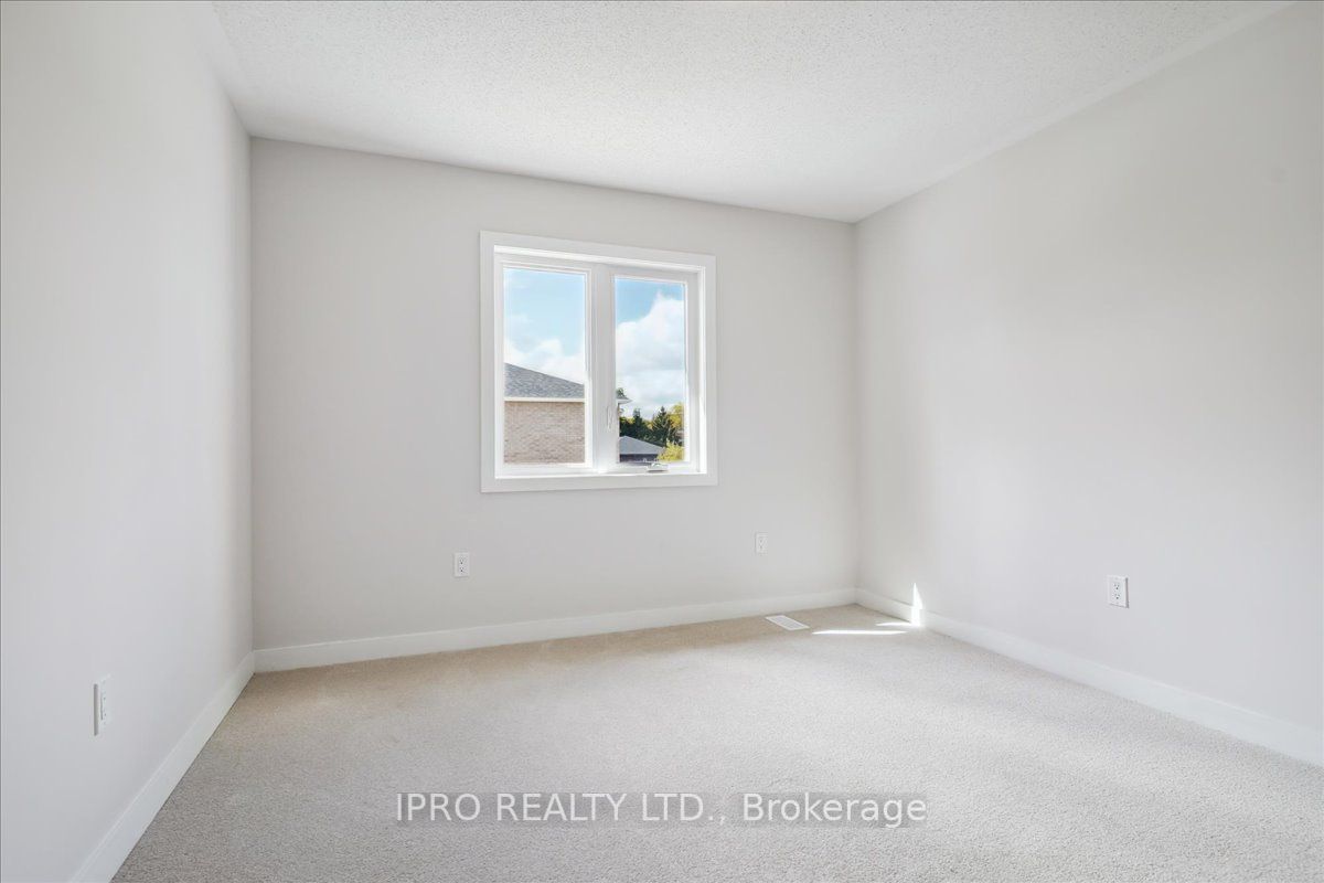14 Butternet Dr E