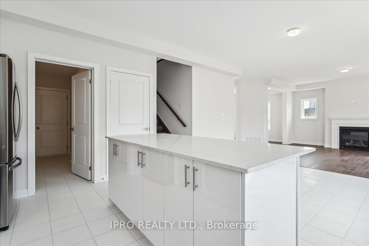 14 Butternet Dr E