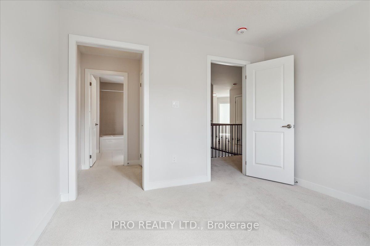 14 Butternet Dr E