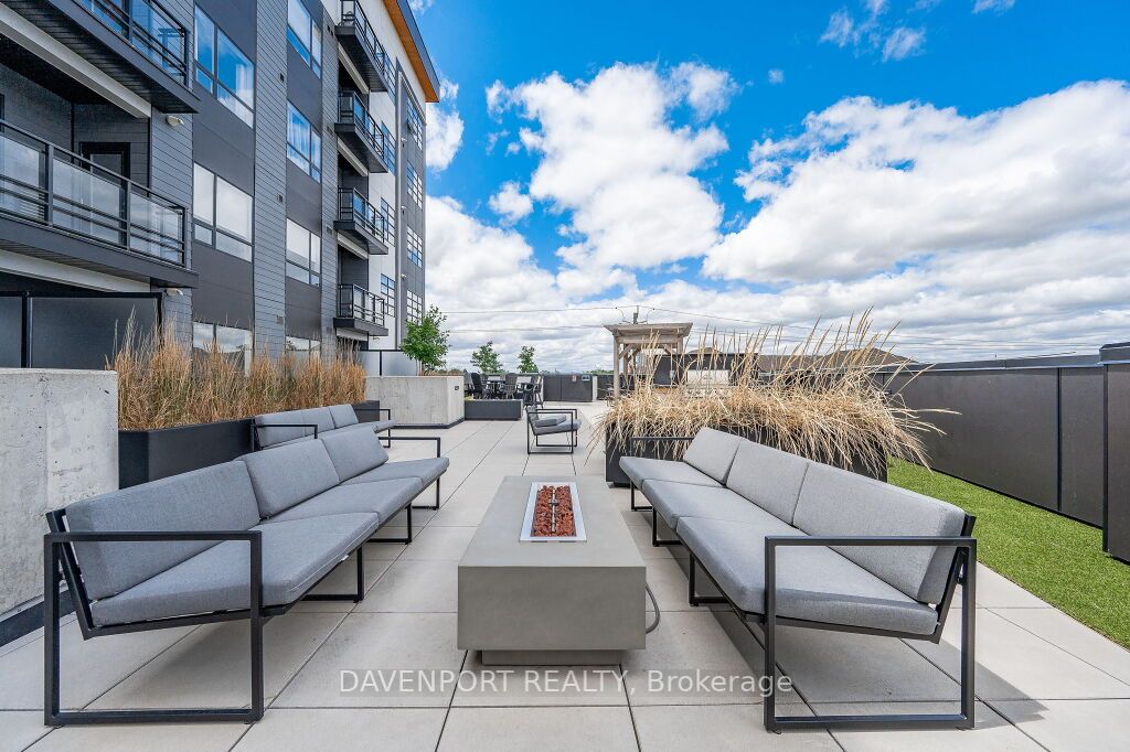 251 Northfield Dr, #602
