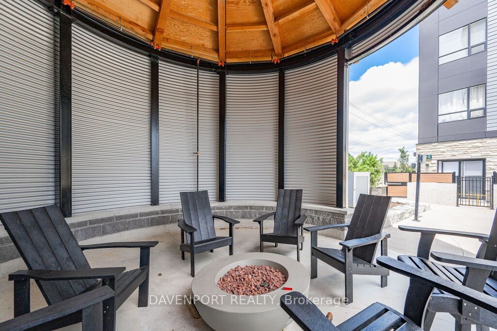 251 Northfield Dr, #602