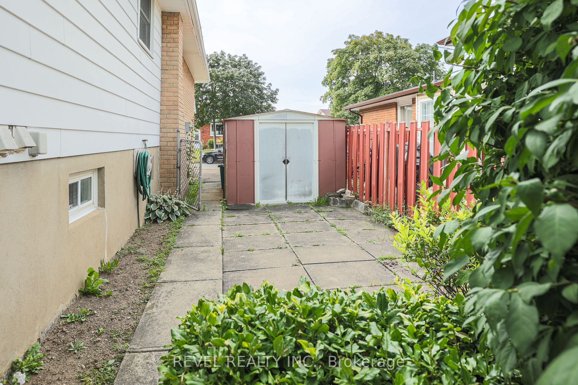 8089 Post Rd