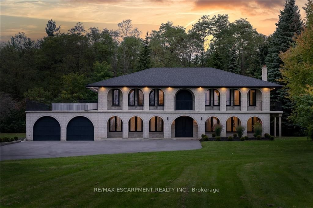 40 Ridge Rd W