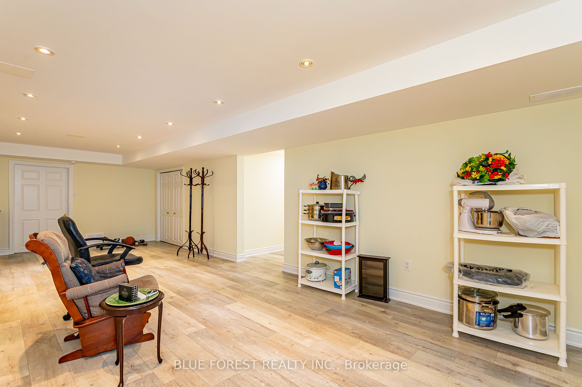35 Jennifer Gdns