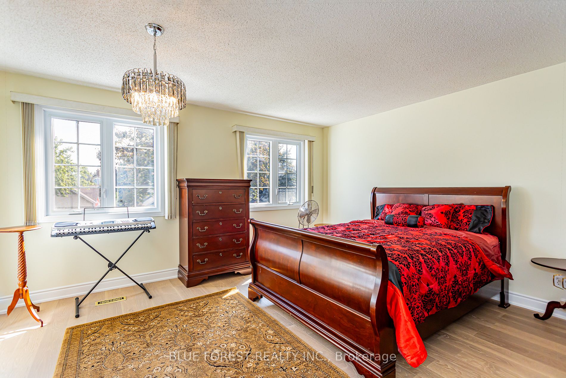 35 Jennifer Gdns