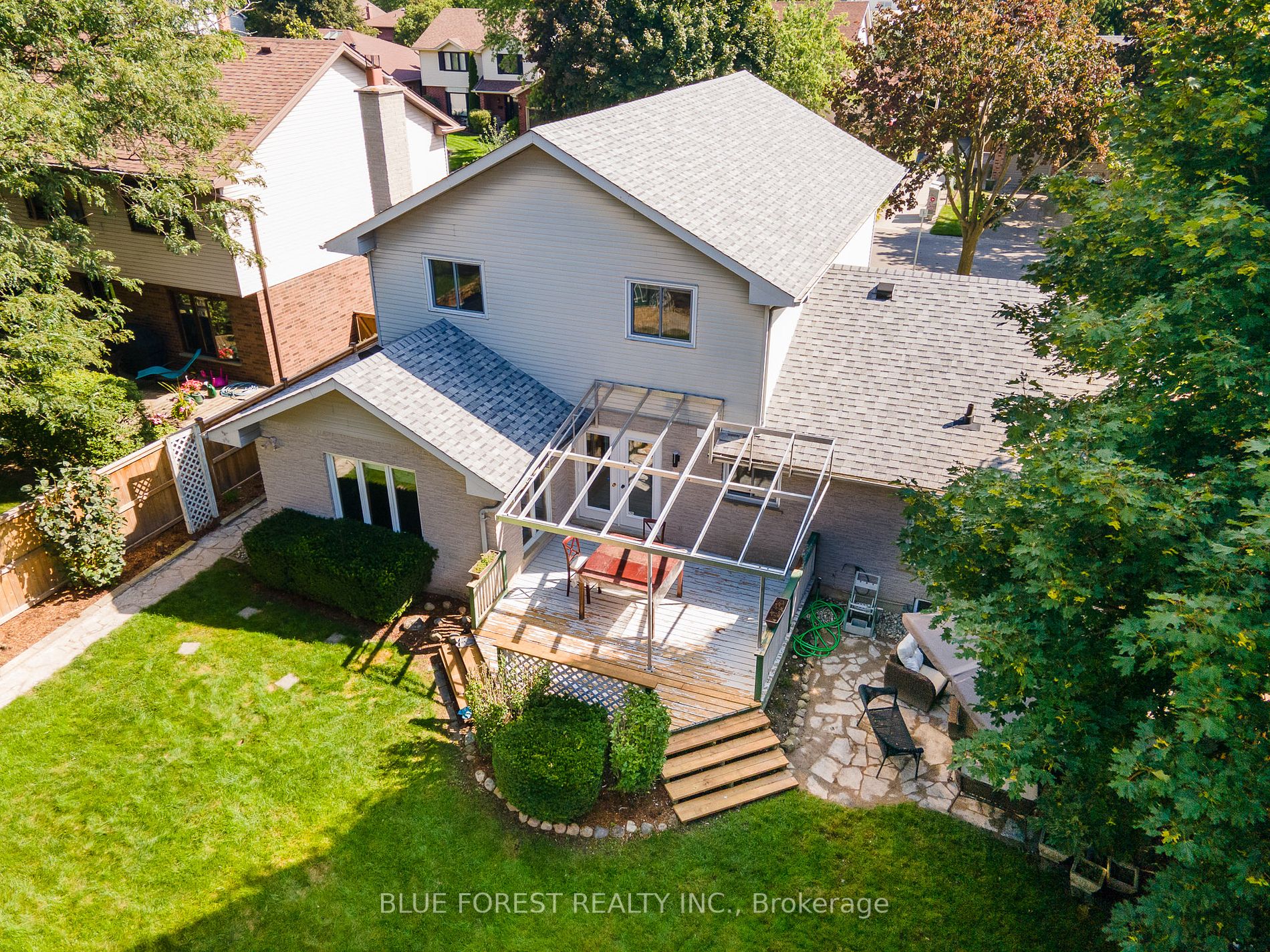 35 Jennifer Gdns