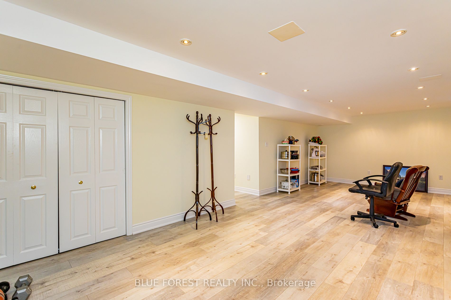35 Jennifer Gdns