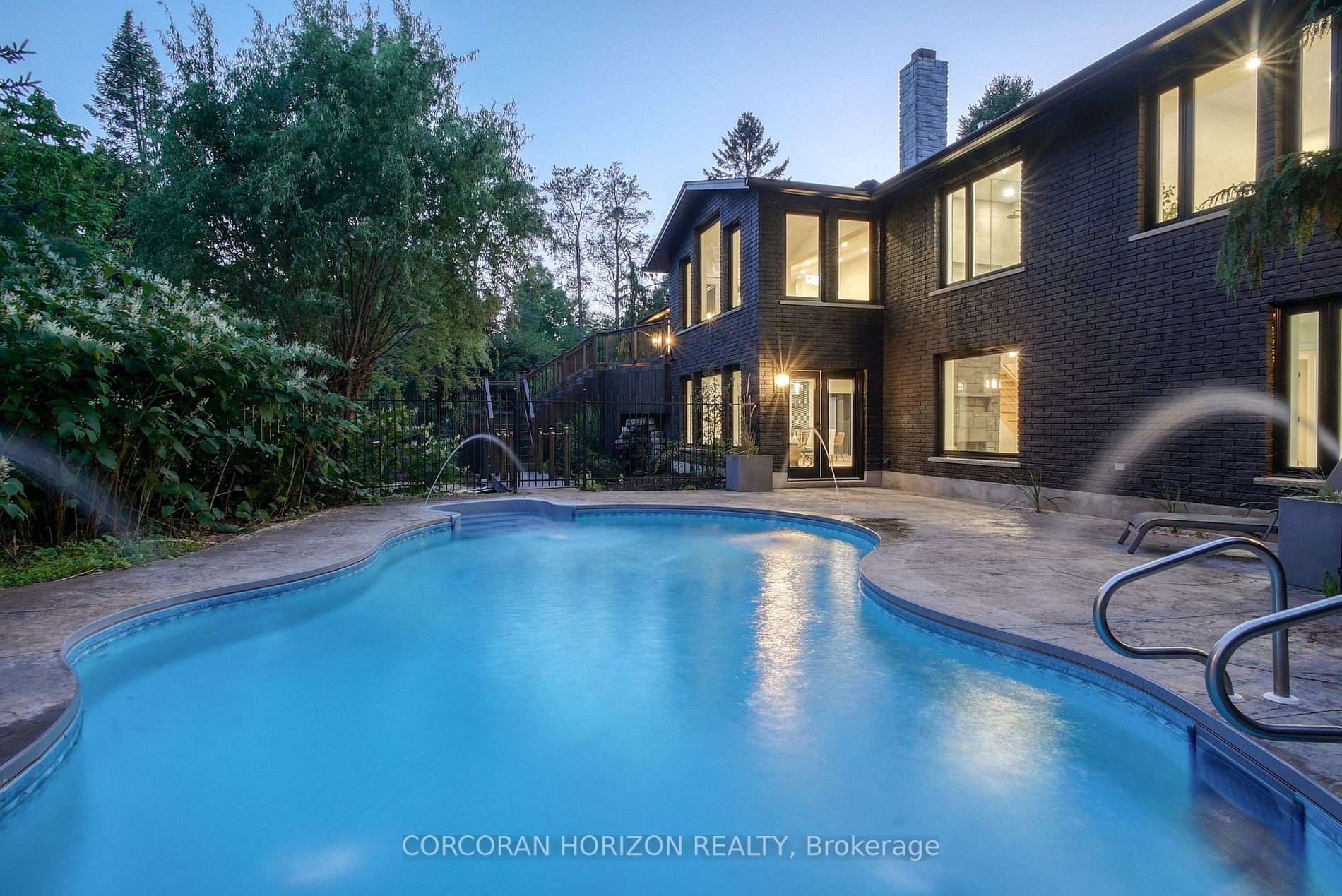 104 Grandview Dr