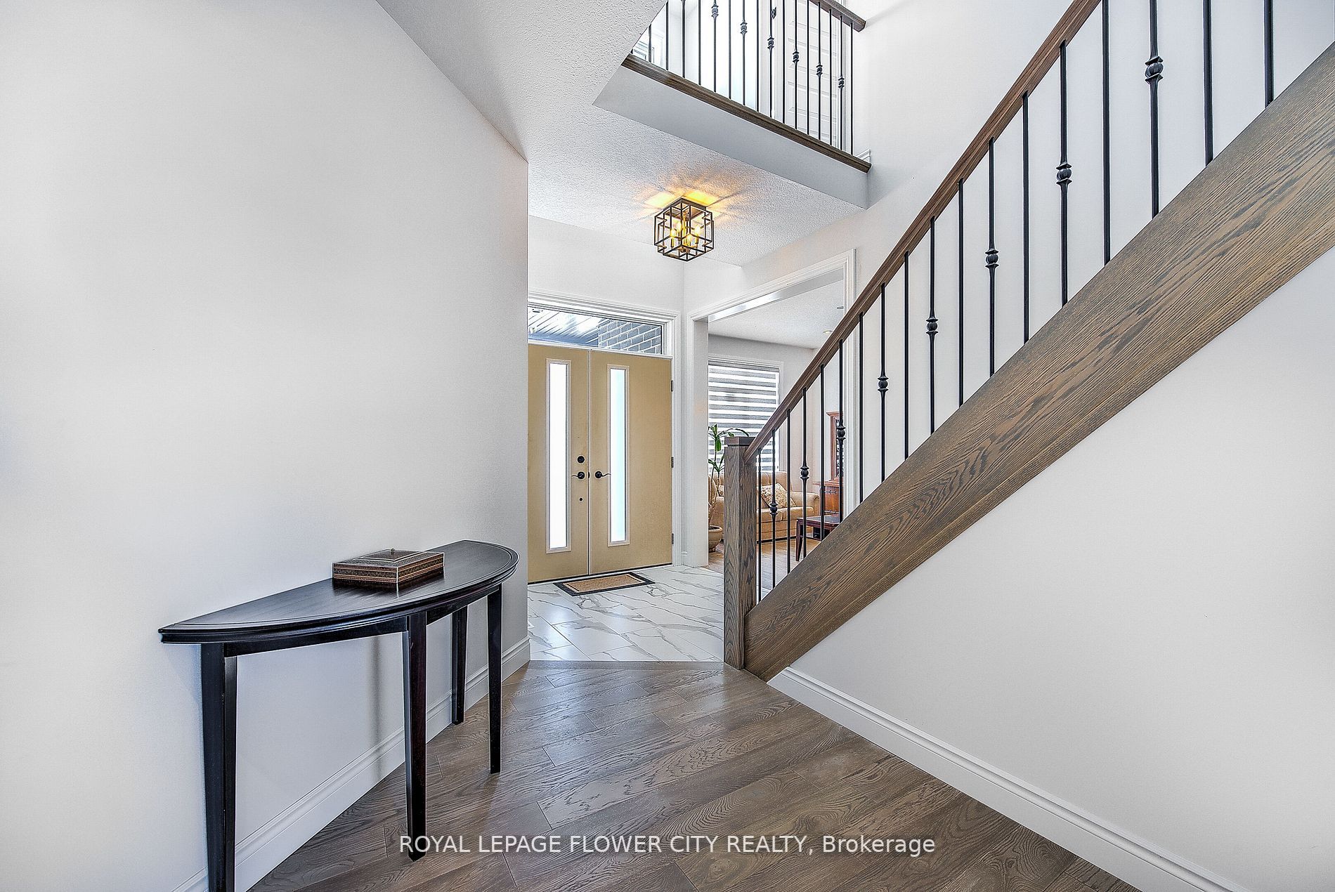 944 Trailsway Ave