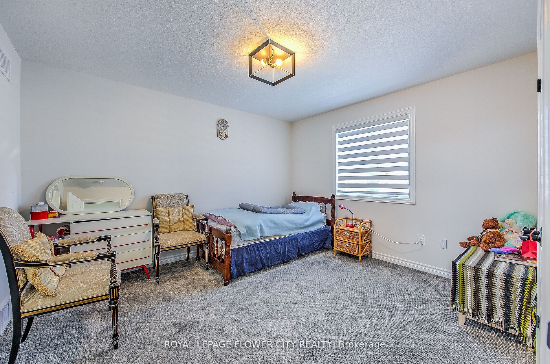 944 Trailsway Ave
