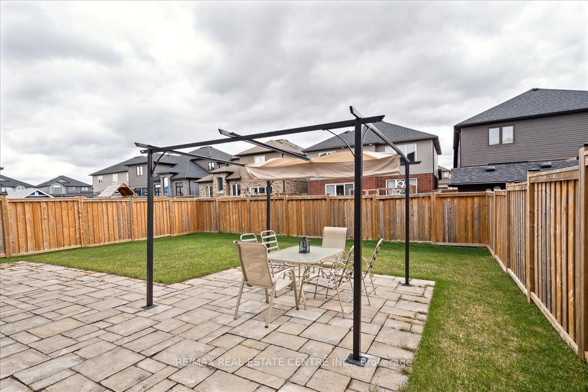 30 Hilborn Street