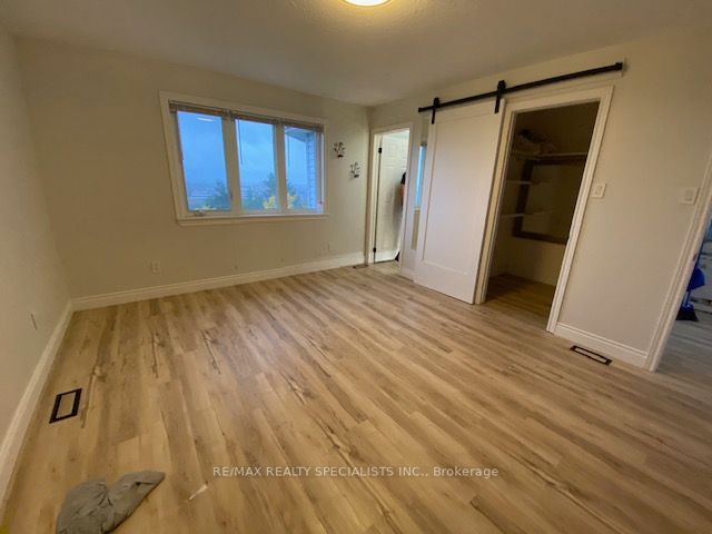 556 Fortye Dr