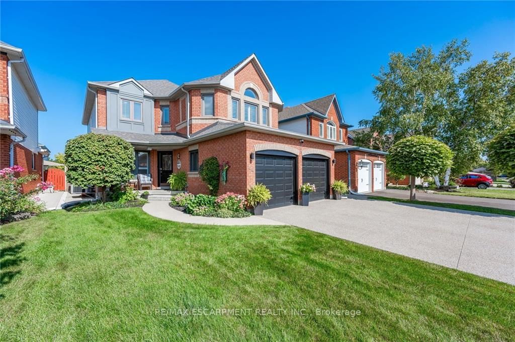 44 Chatsworth Cres