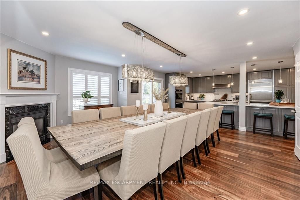 44 Chatsworth Cres