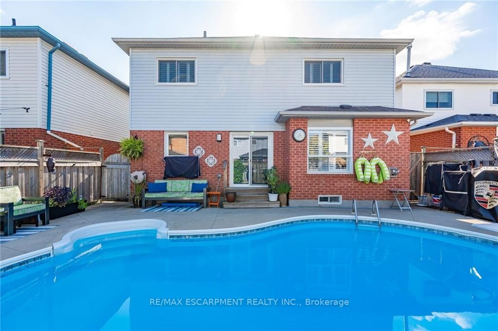 44 Chatsworth Cres