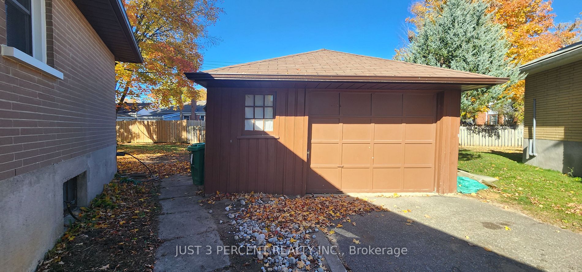 535 Harold Pl W
