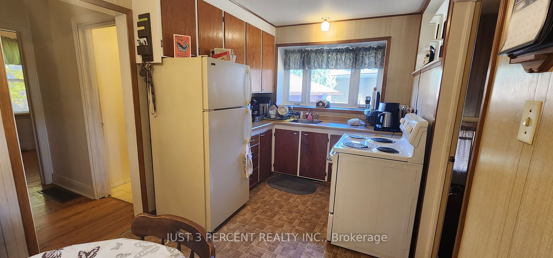 535 Harold Pl W
