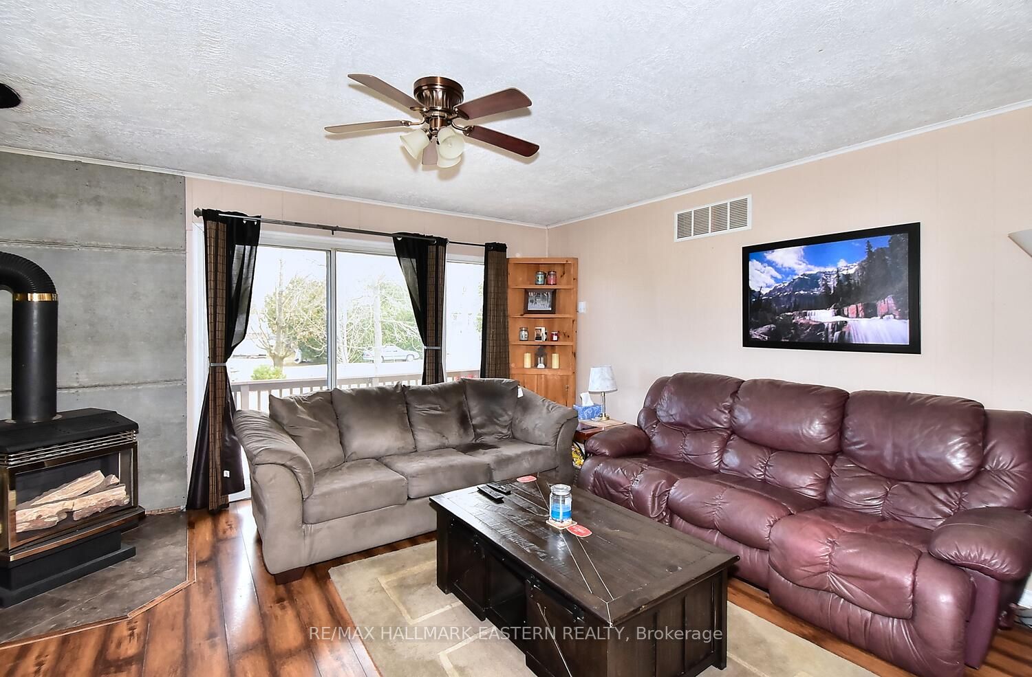 233 Crosby Dr