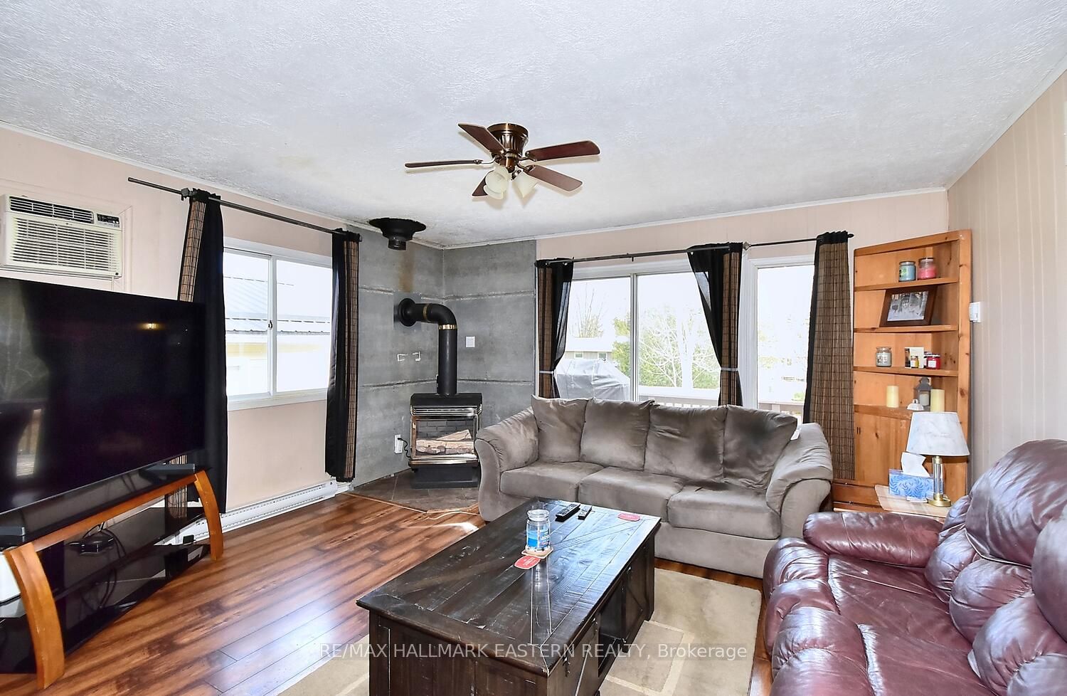 233 Crosby Dr