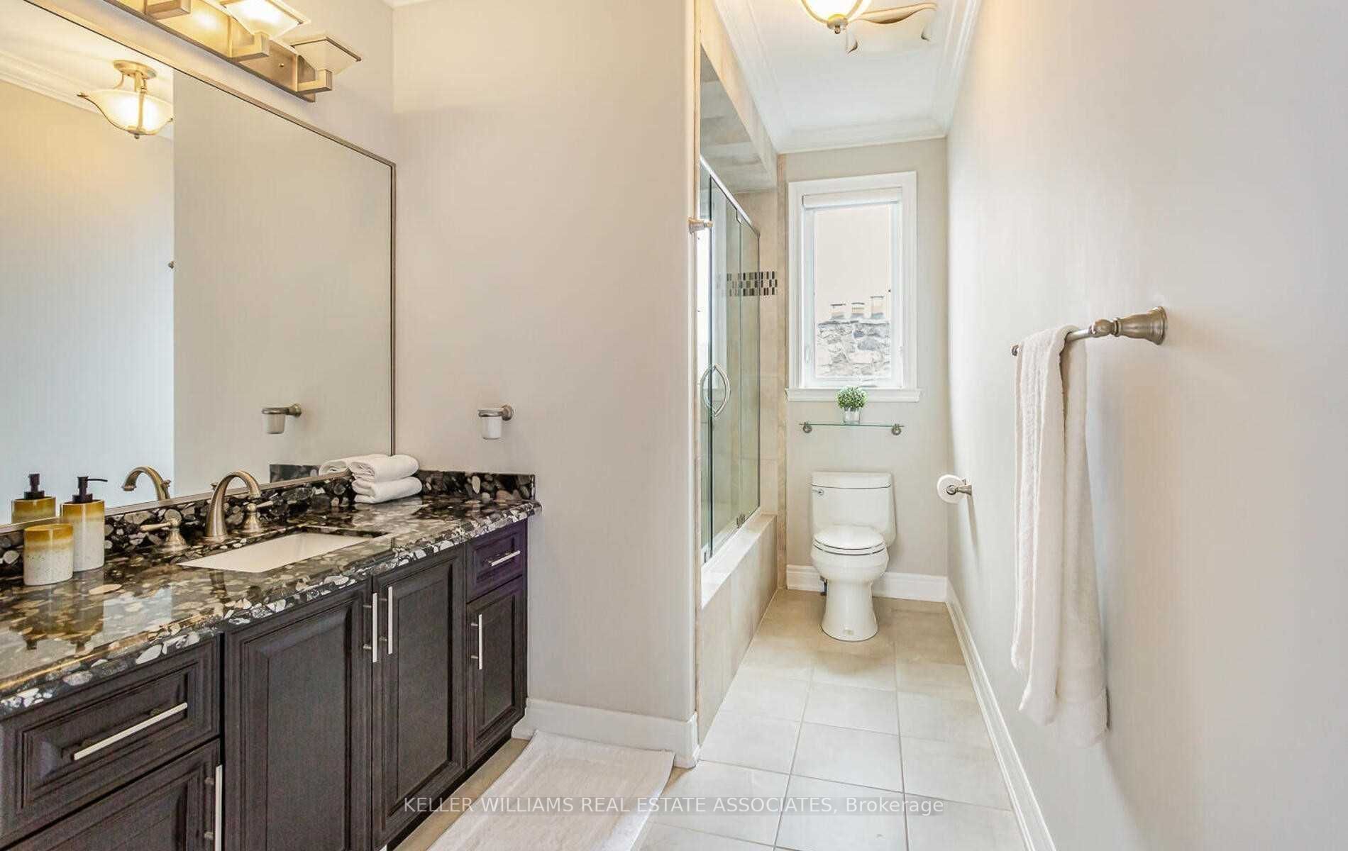 112 Watercrest Dr