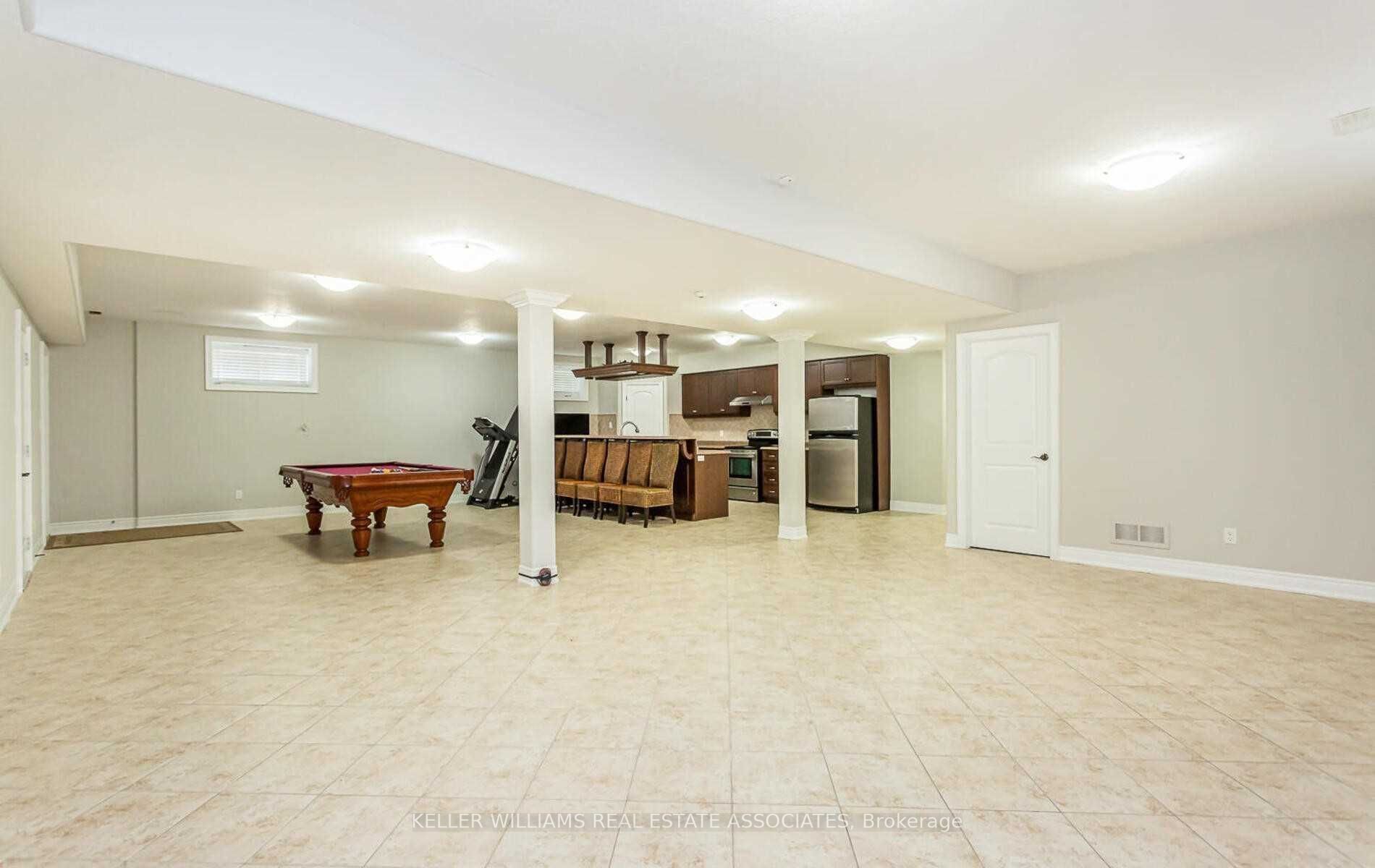 112 Watercrest Dr