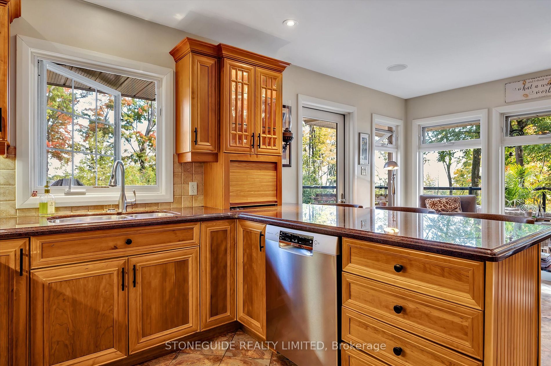 146 Ridgewood Rd
