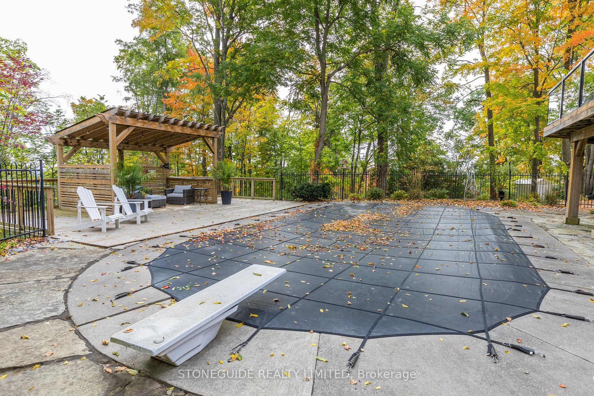 146 Ridgewood Rd