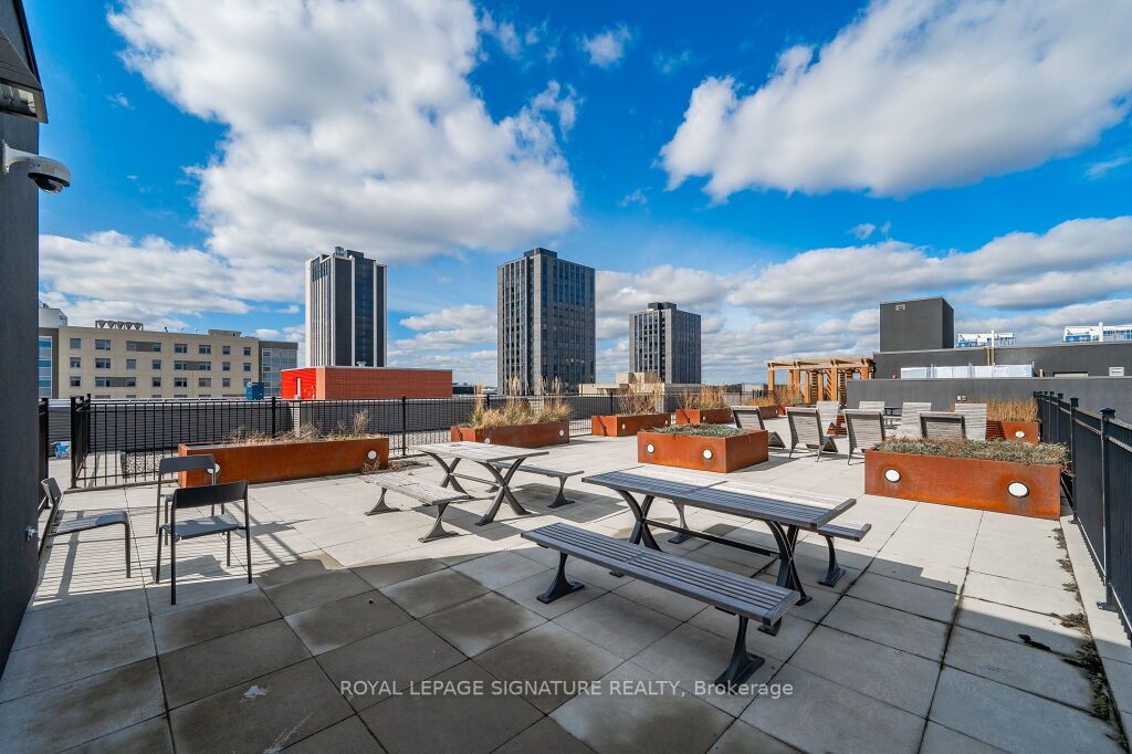 308 Lester St, #301