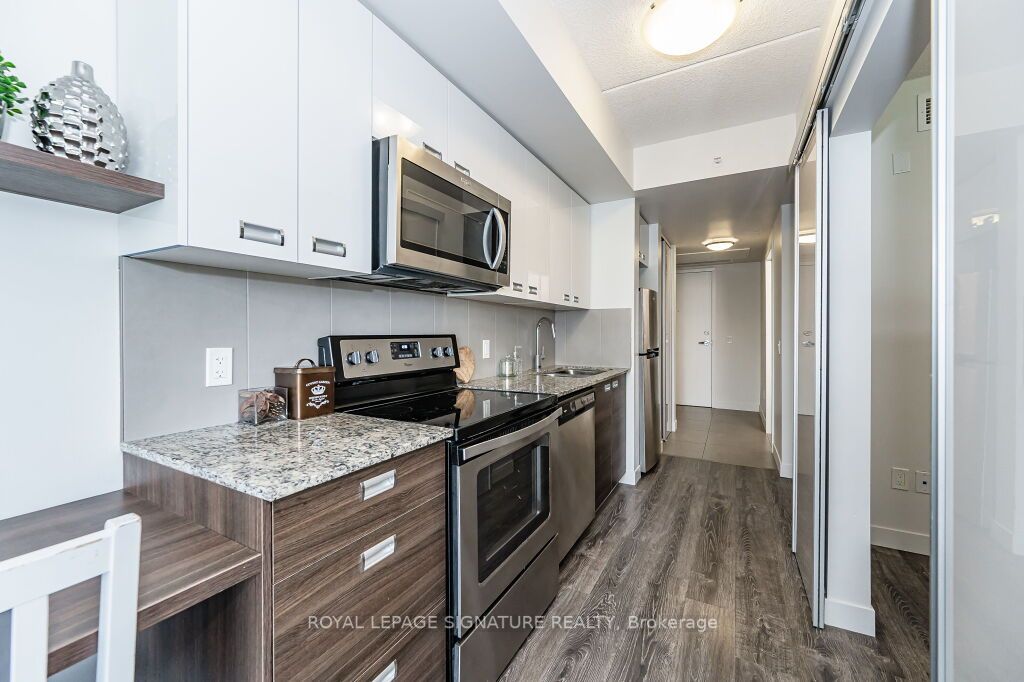 308 Lester St, #301