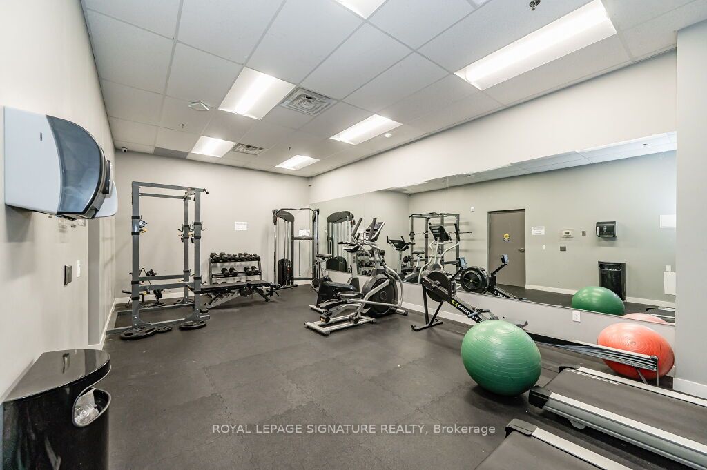308 Lester St, #301