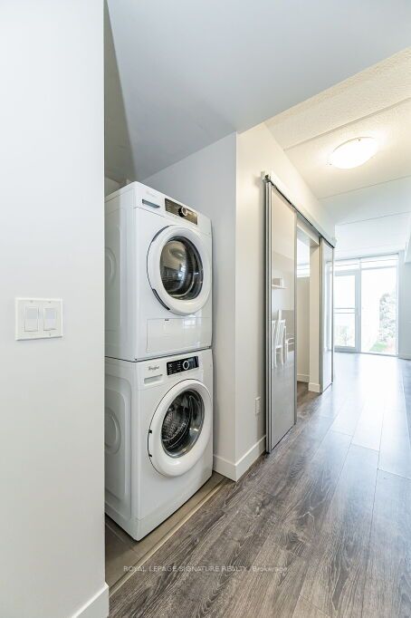 308 Lester St, #301