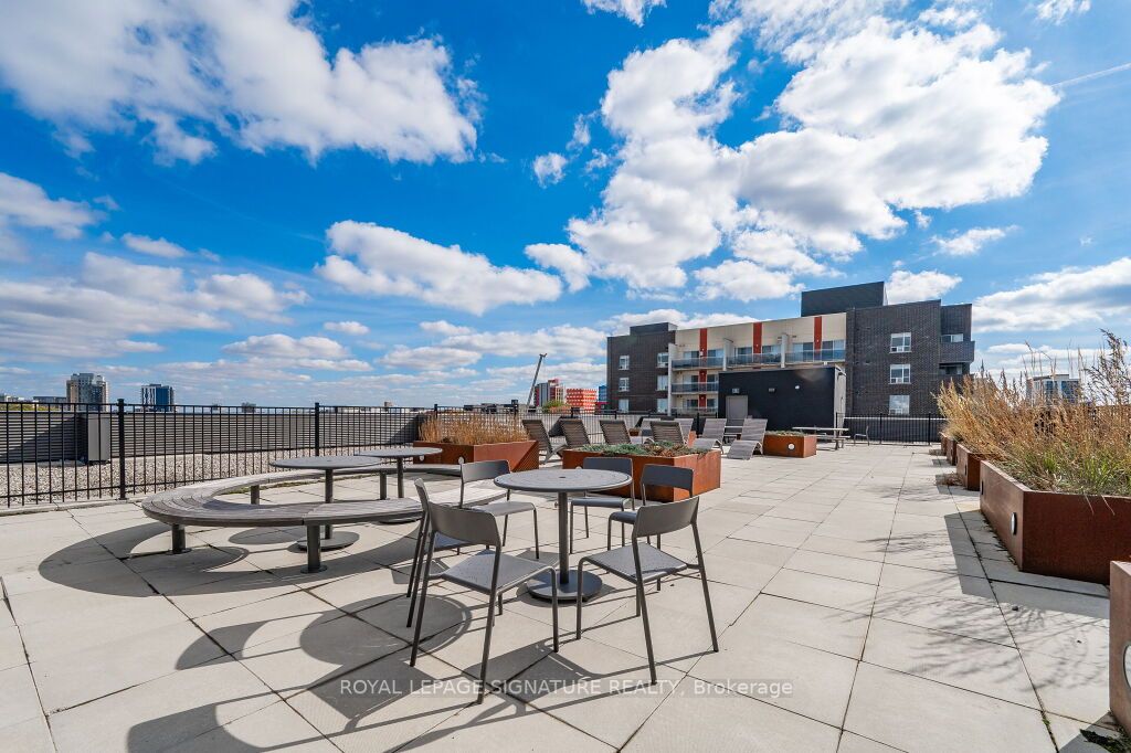 308 Lester St, #301