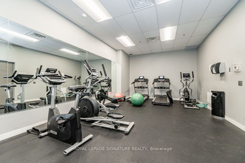 308 Lester St, #301