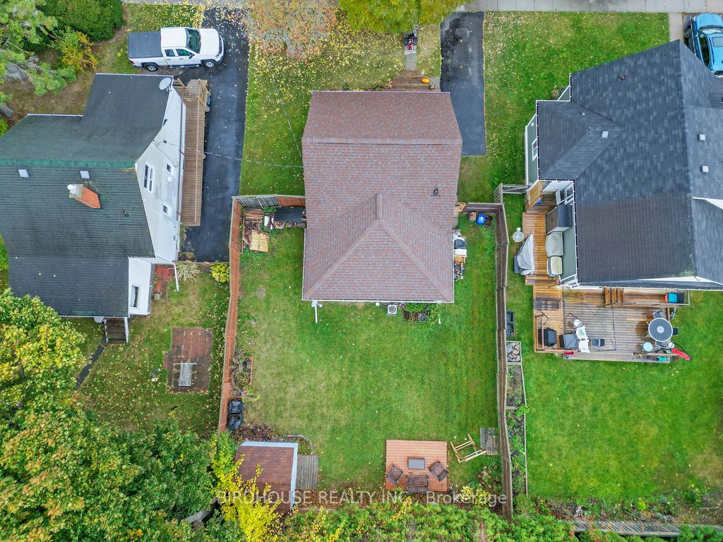 215 Burnham St