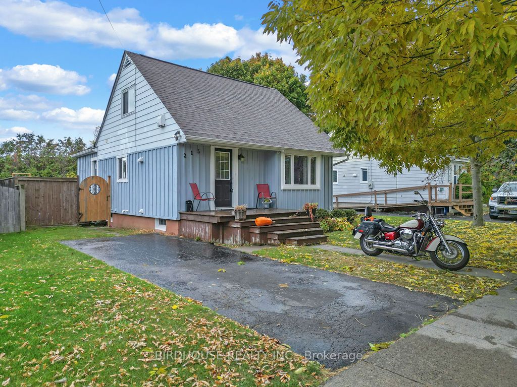 215 Burnham St