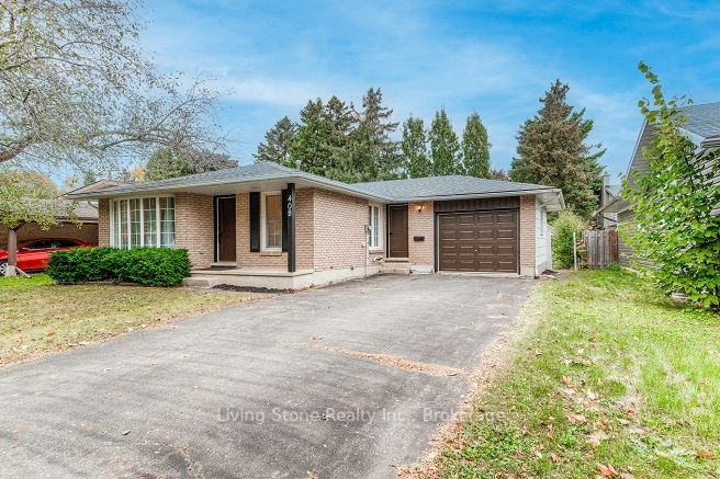 408 Dunvegan Dr