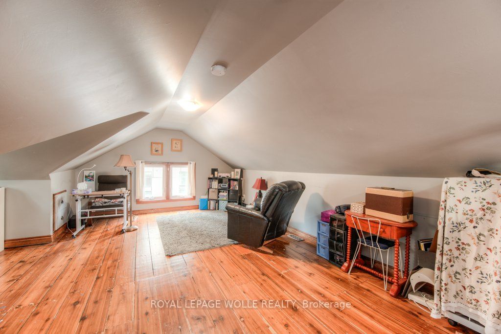36 Union St E