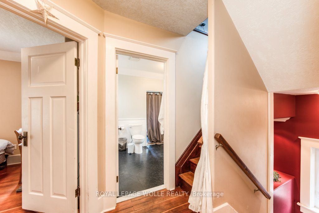 36 Union St E