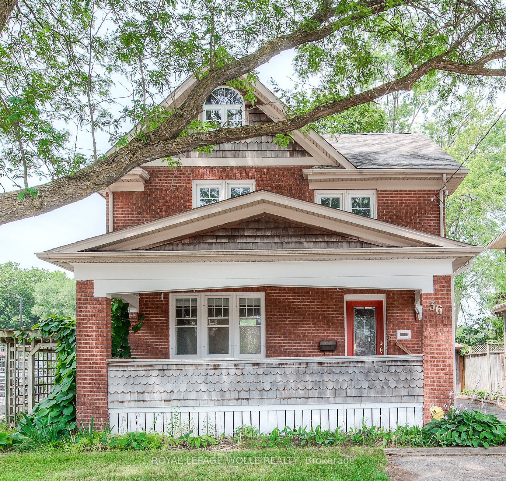 36 Union St E